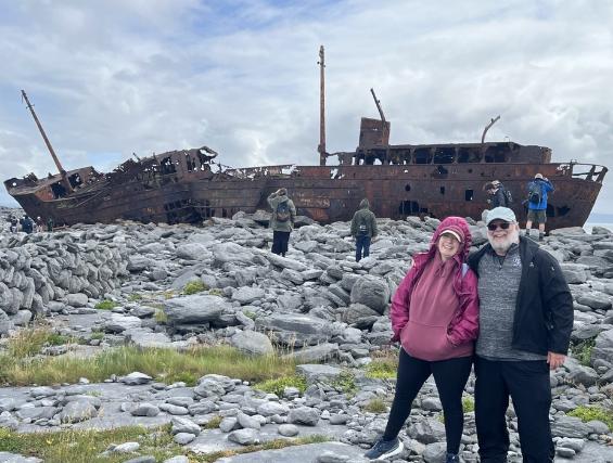 mic léinn idirnáisiúnta in Inis Oírr